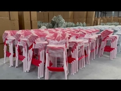 जलरोधक प्लास्टिक स्टैकिंग भोजन कुर्सियां रंगीन हरे रंग की प्लास्टिक भोजन कुर्सियां